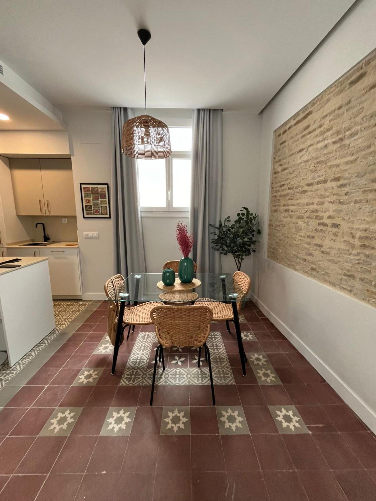 Puerta Carmona Apartment Севиля Екстериор снимка